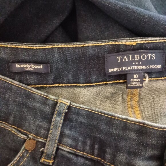 Talbots Bootcut Jeans Size 10 Simply Flattering 5 Pocket Dark Wash - Picture 6 of 6